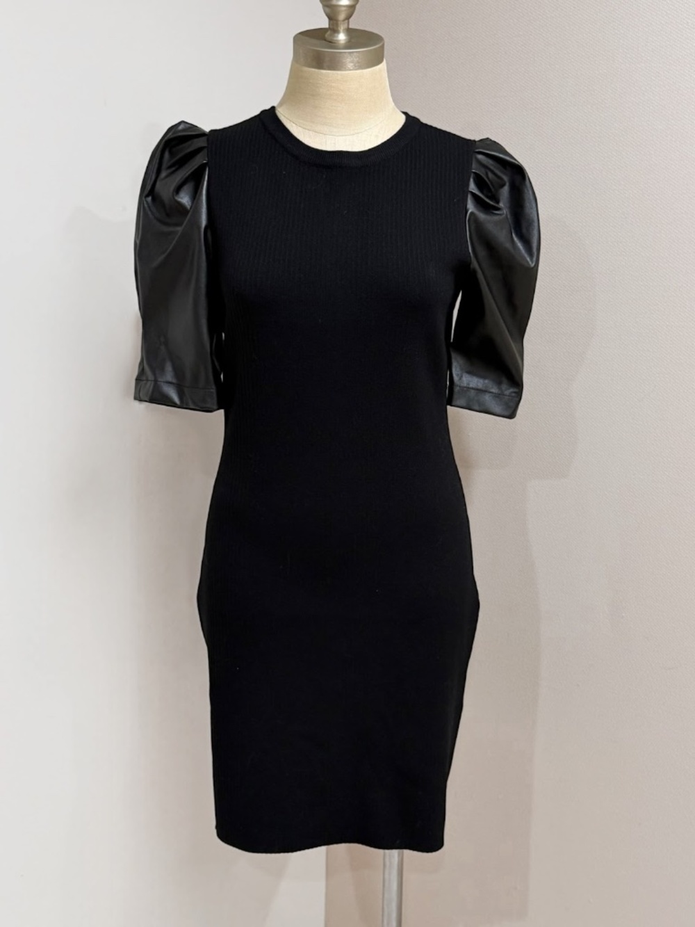 Bar III Women's Black RibKnit Faux Leather Puff Sleeve Sweater Mini Dress Size M